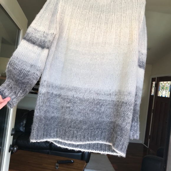 Womens Sweater by Anthropologie. Size XS Brand new!!! - Picture 4 of 10